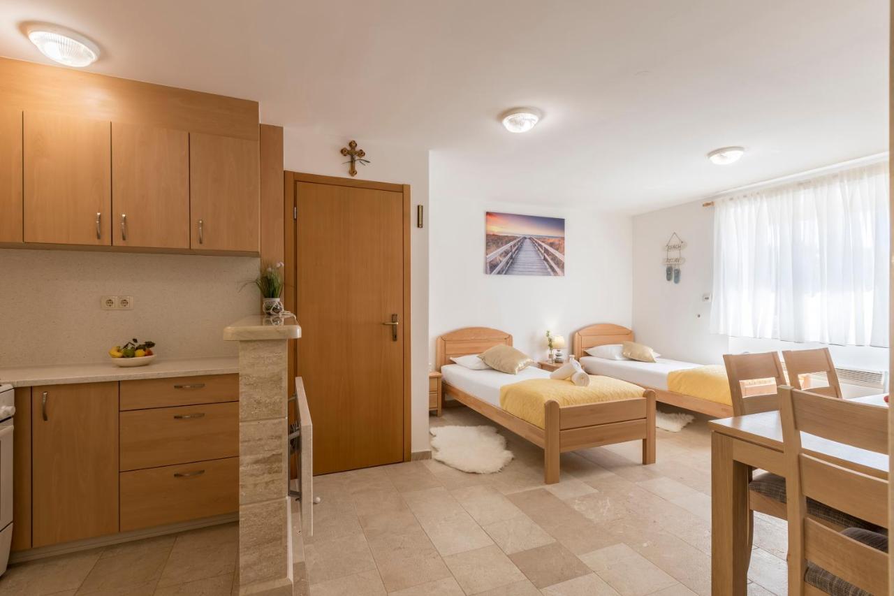 Seoca Villa Loza - Resort Moja Stina מראה חיצוני תמונה